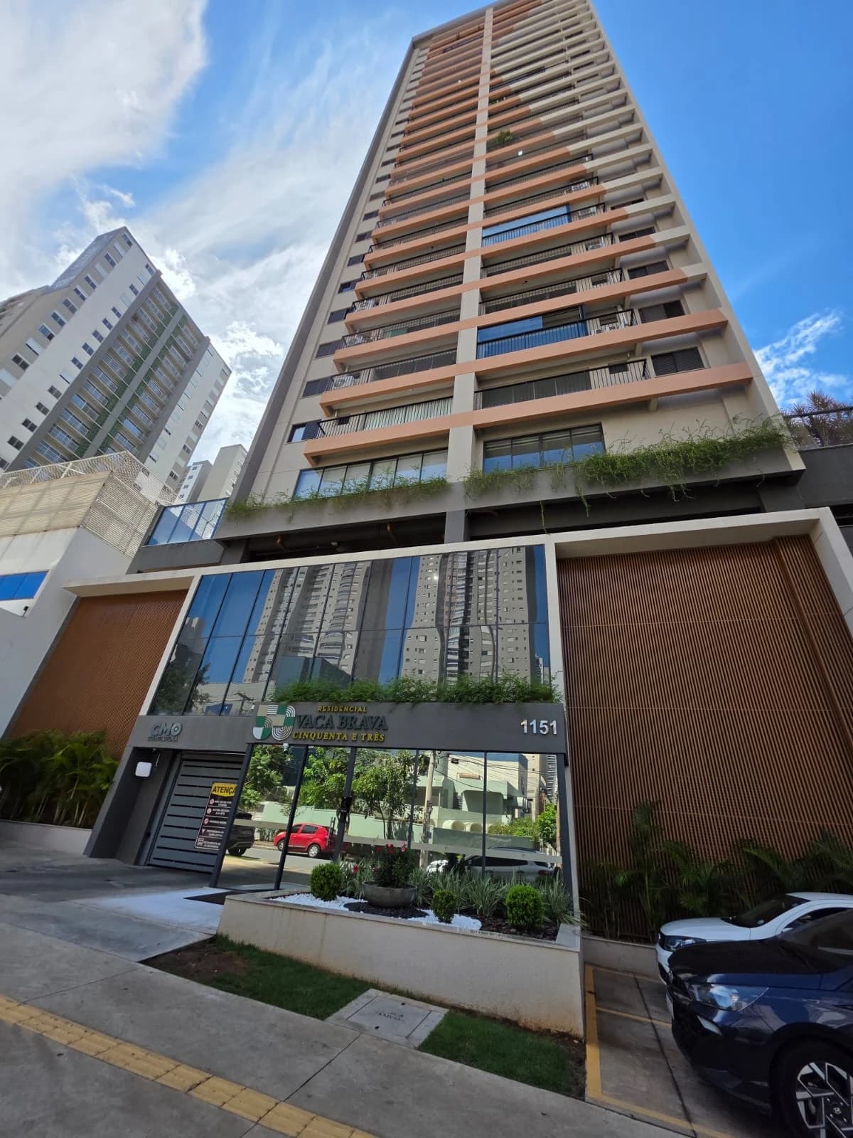 ALUGUEL APARTAMENTO 2 QUARTOS MOBILIADO RESIDENCIAL VACA BRAVA 53 SETOR BUENO
